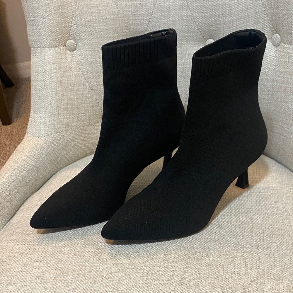 Elegant Black Ankle Boots